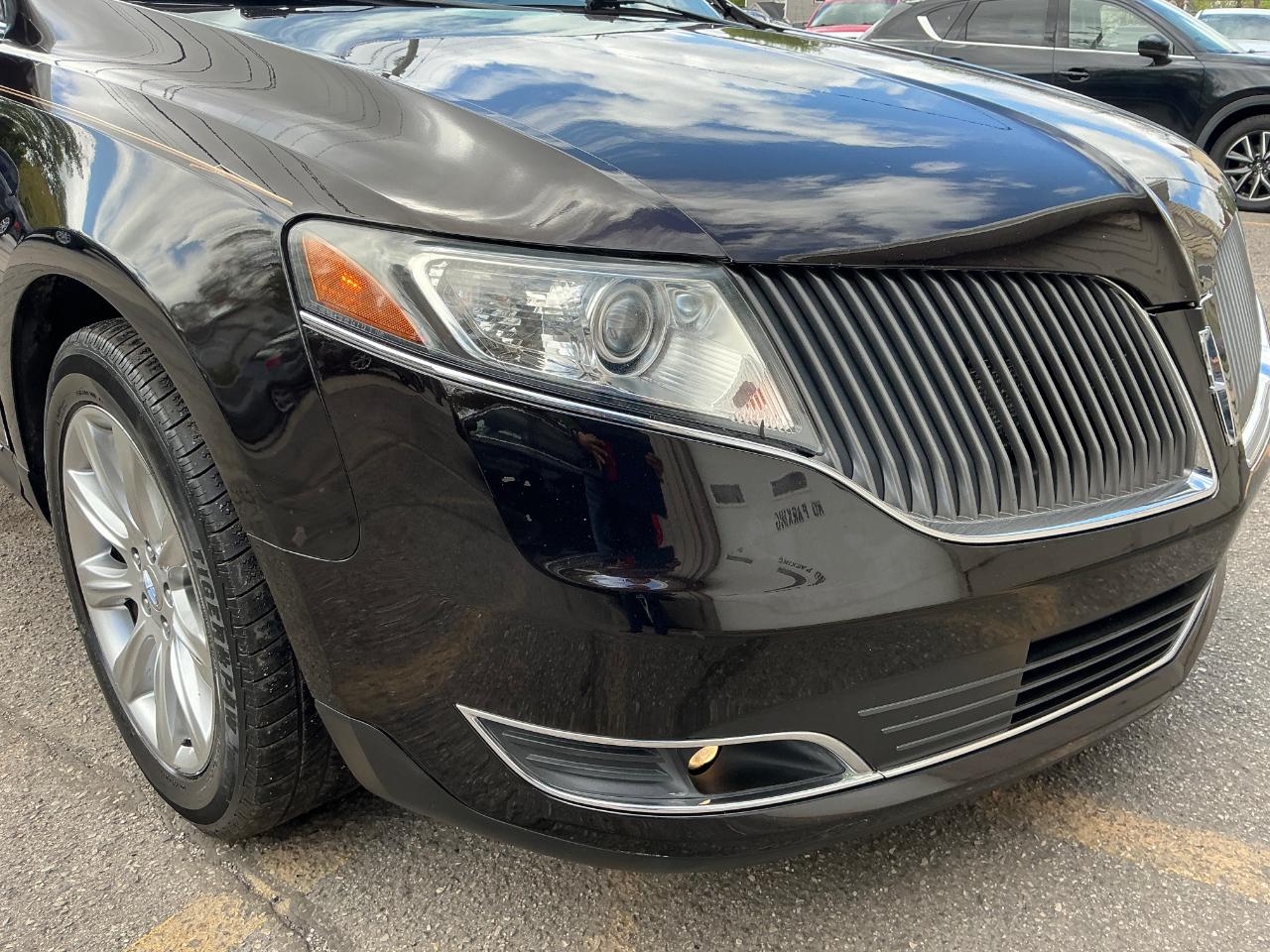 Lincoln MKT 3.5L with EcoBoost AWD 2013