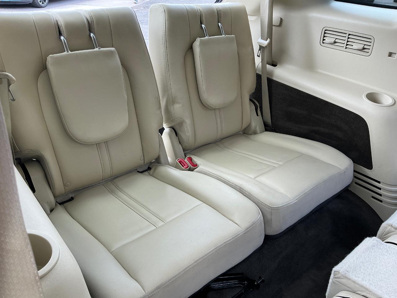 Lincoln MKT 3.5L with EcoBoost AWD 2013