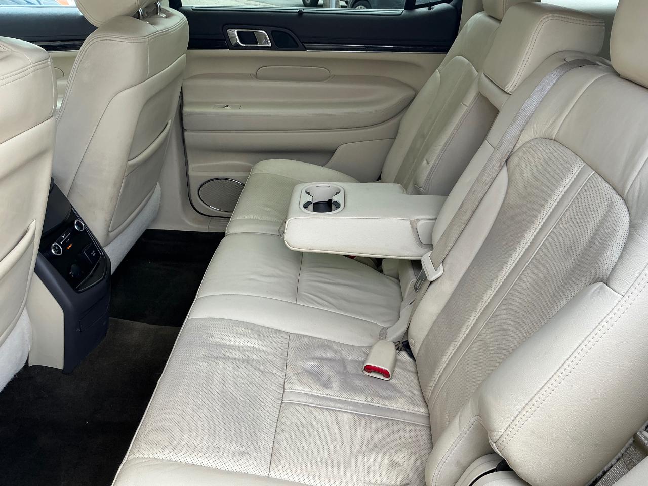 Lincoln MKT 3.5L with EcoBoost AWD 2013