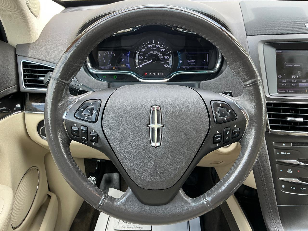 Lincoln MKT 3.5L with EcoBoost AWD 2013