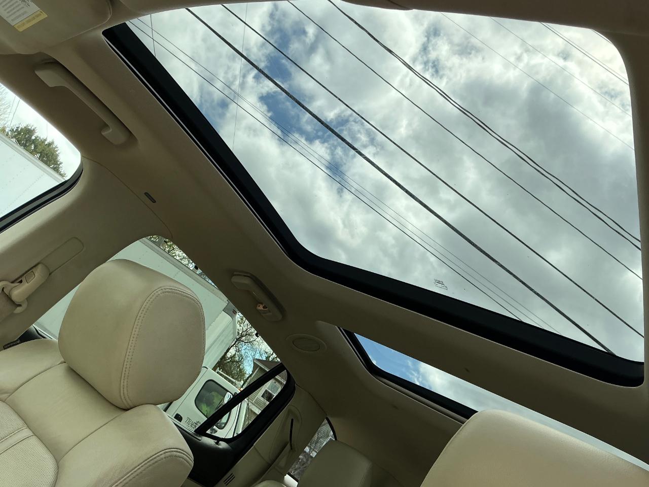 Lincoln MKT 3.5L with EcoBoost AWD 2013