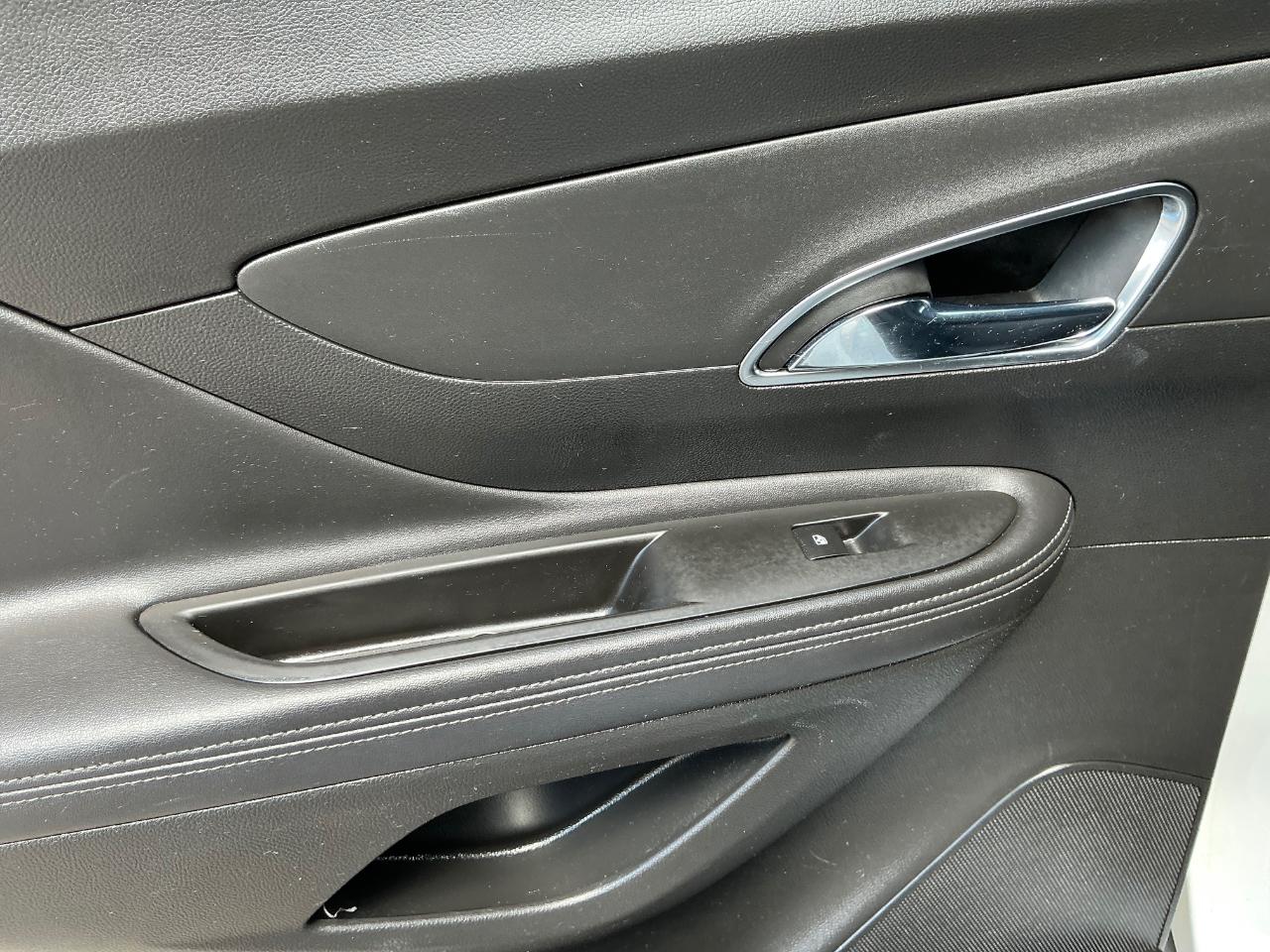 Buick Encore Base AWD 2016