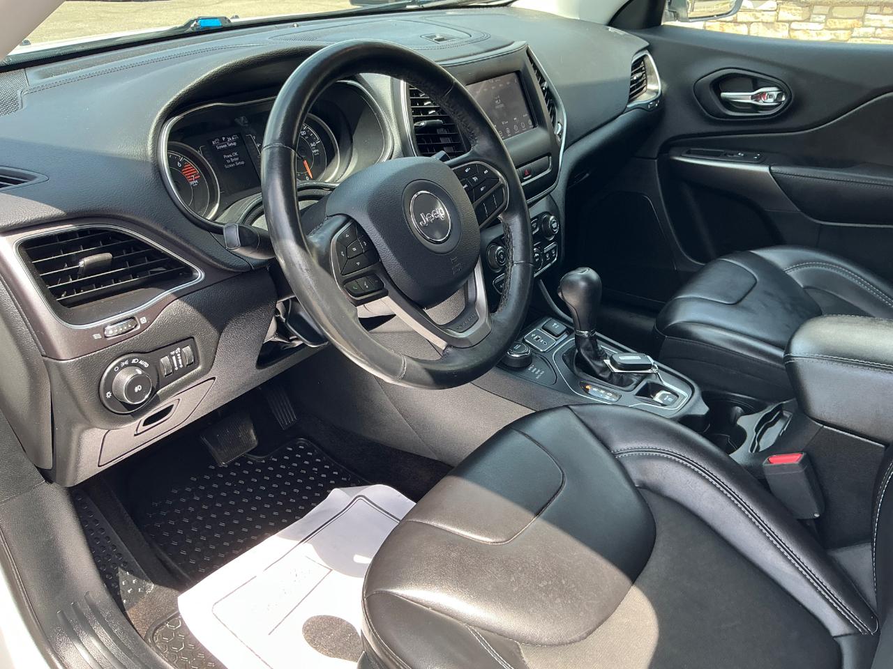 Jeep Cherokee Latitude Plus 4WD 2019