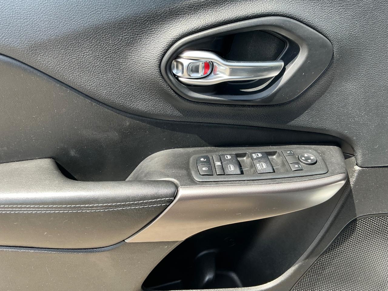 Jeep Cherokee Latitude Plus 4WD 2019