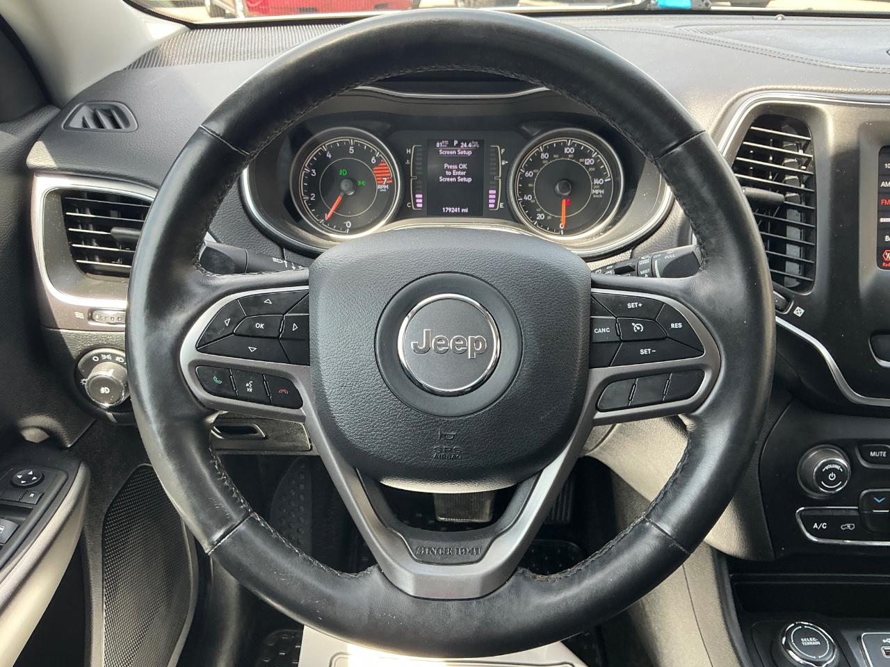 Jeep Cherokee Latitude Plus 4WD 2019