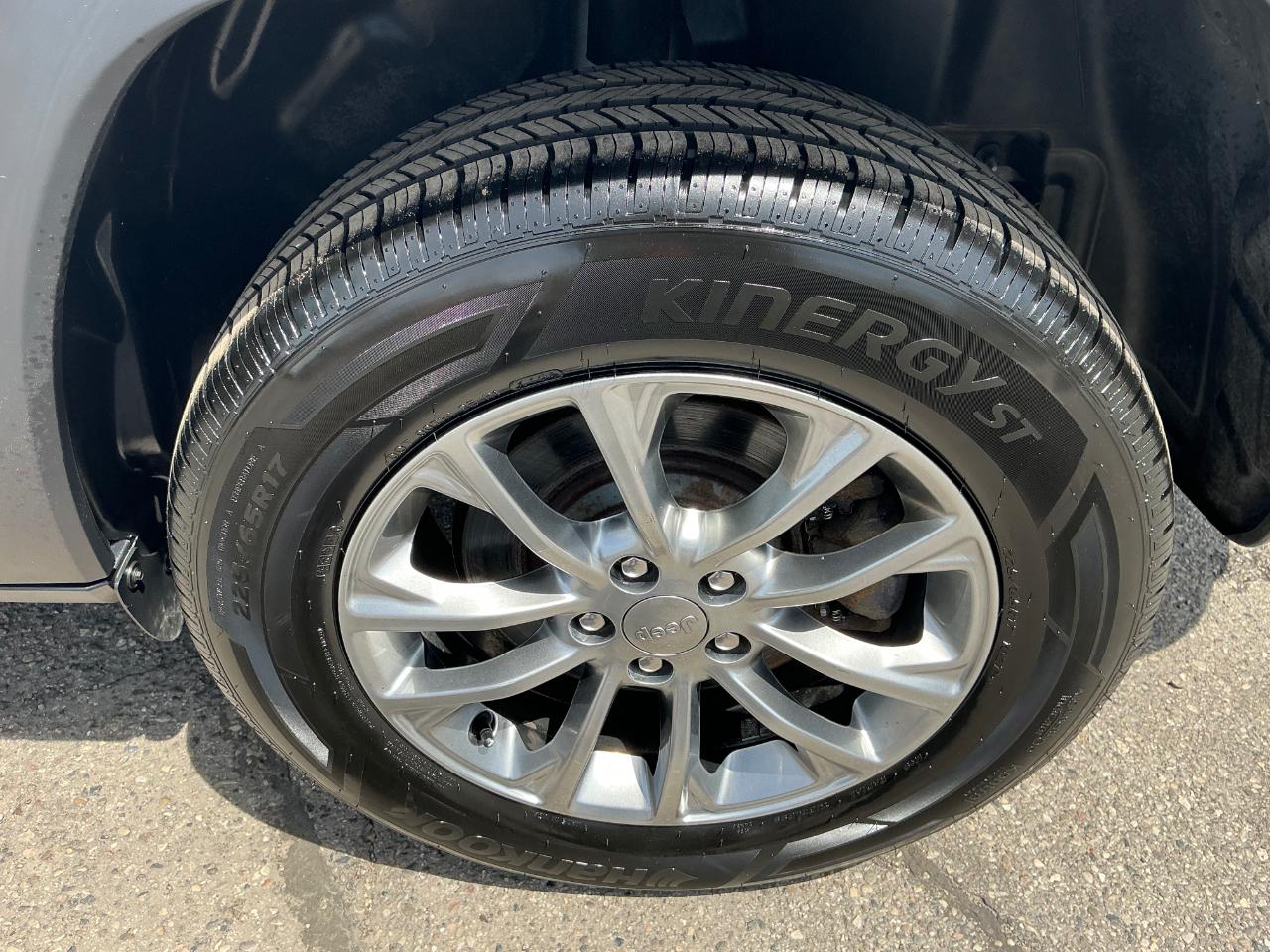 Jeep Cherokee Latitude Plus 4WD 2019