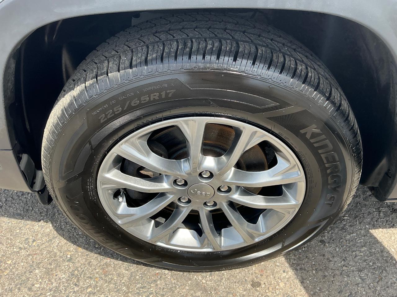 Jeep Cherokee Latitude Plus 4WD 2019