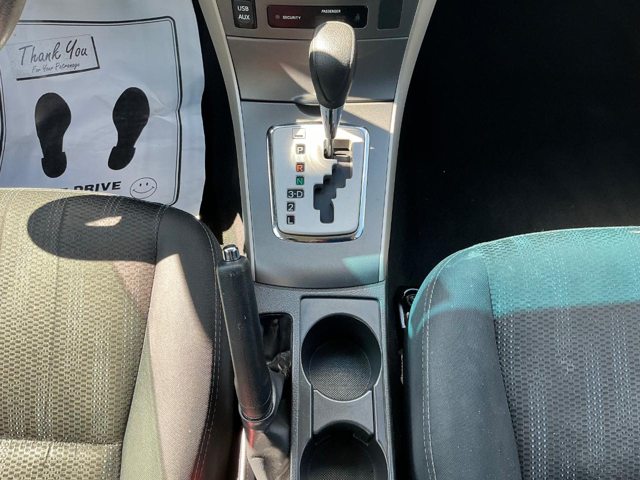 Toyota Corolla S 5-Speed MT 2013