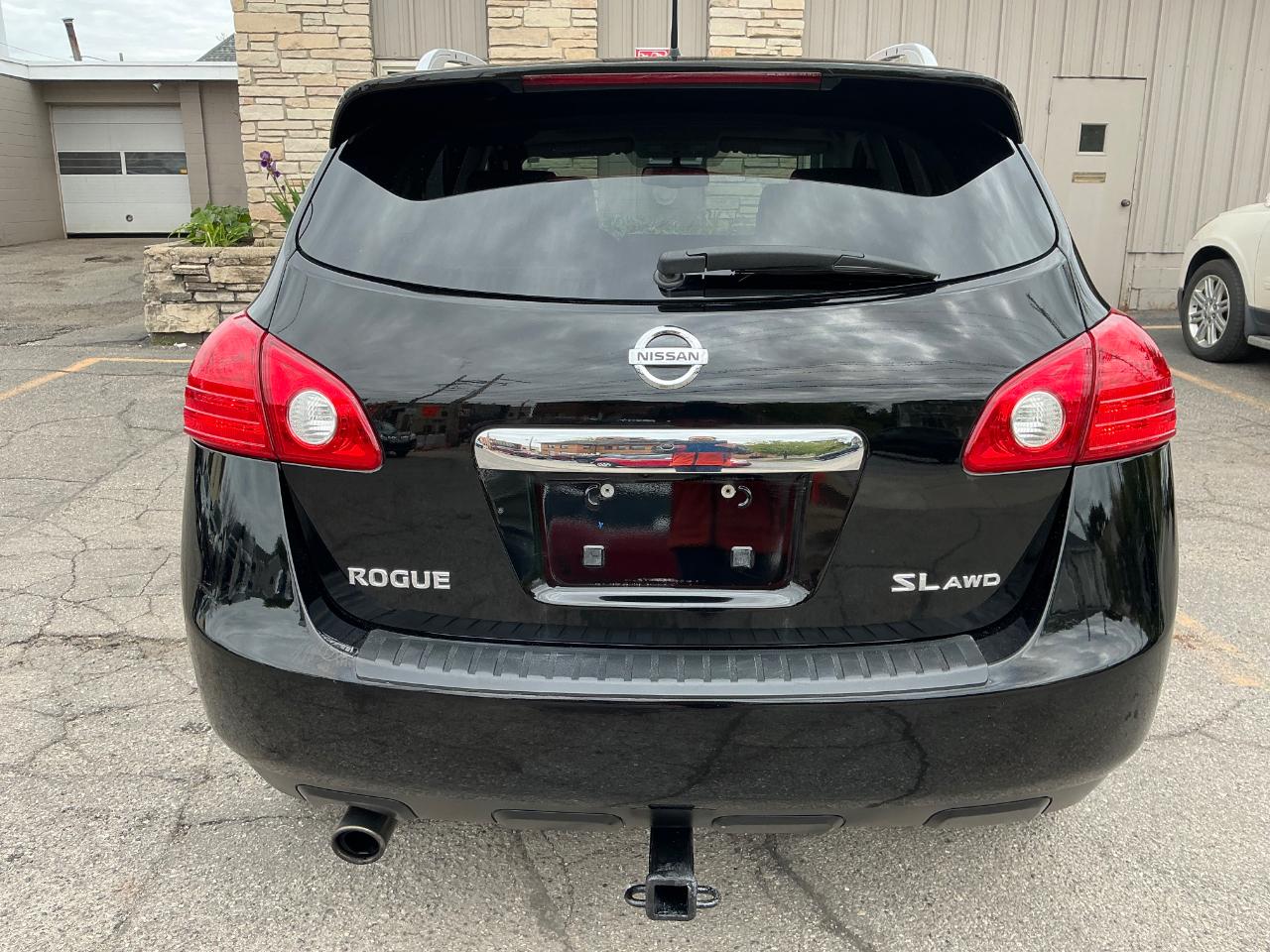Nissan Rogue S AWD 2012
