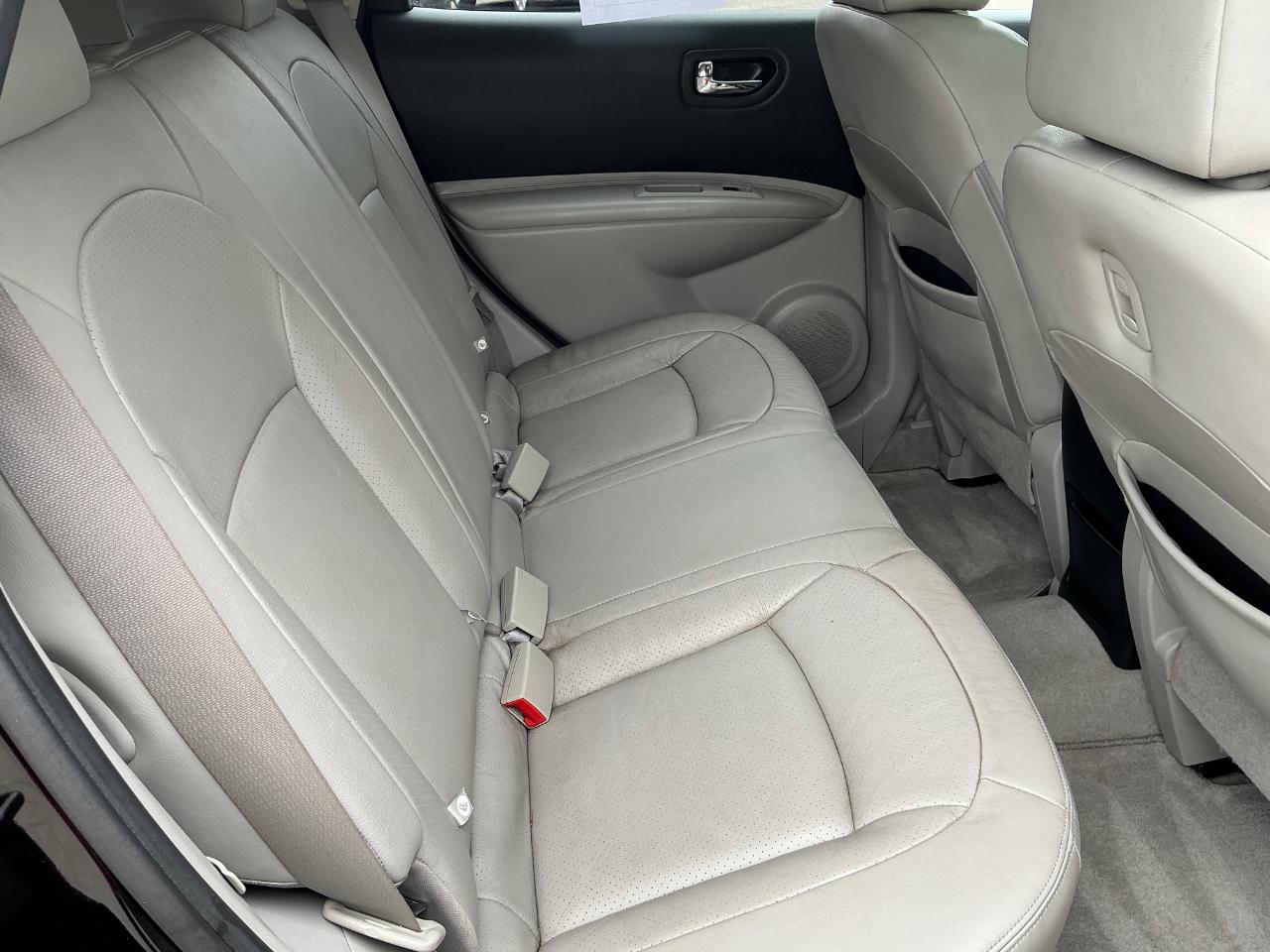 Nissan Rogue S AWD 2012