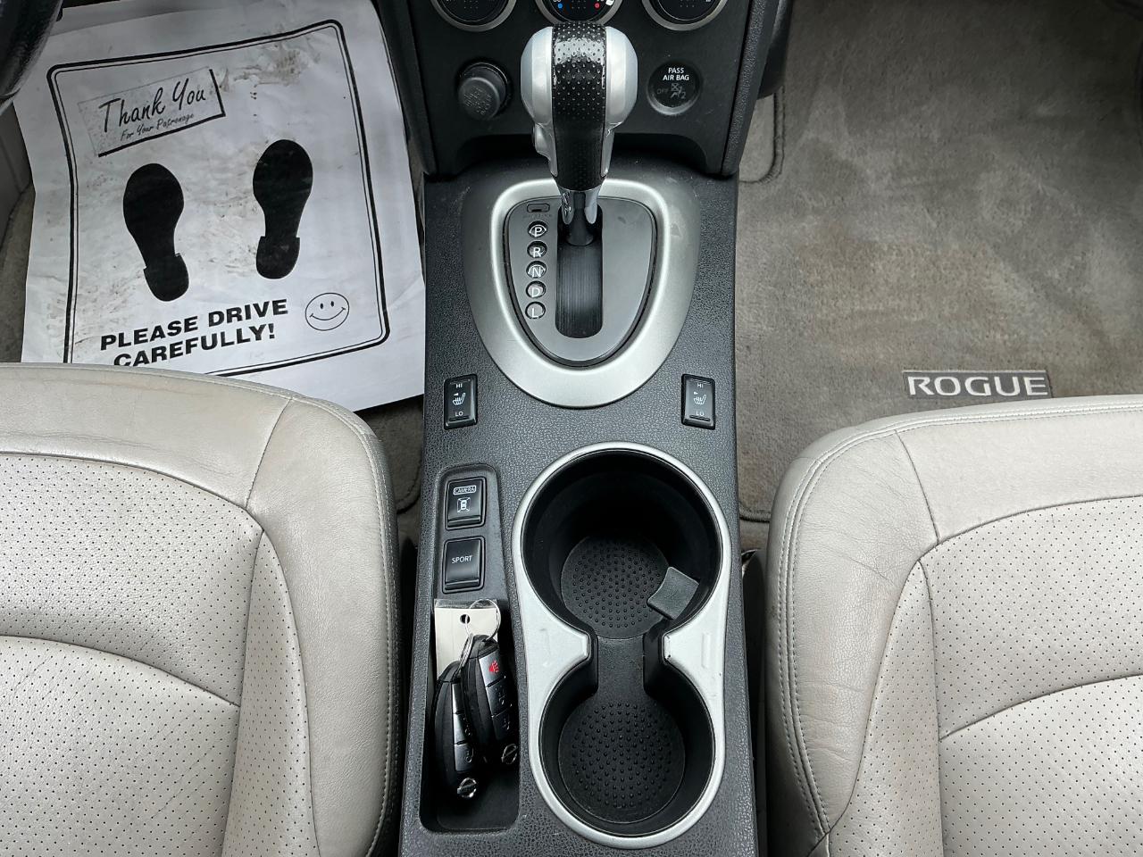 Nissan Rogue S AWD 2012