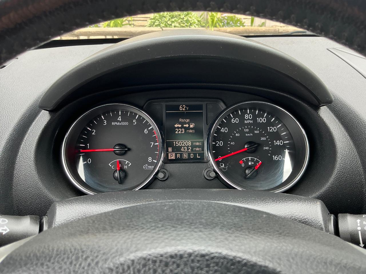 Nissan Rogue S AWD 2012