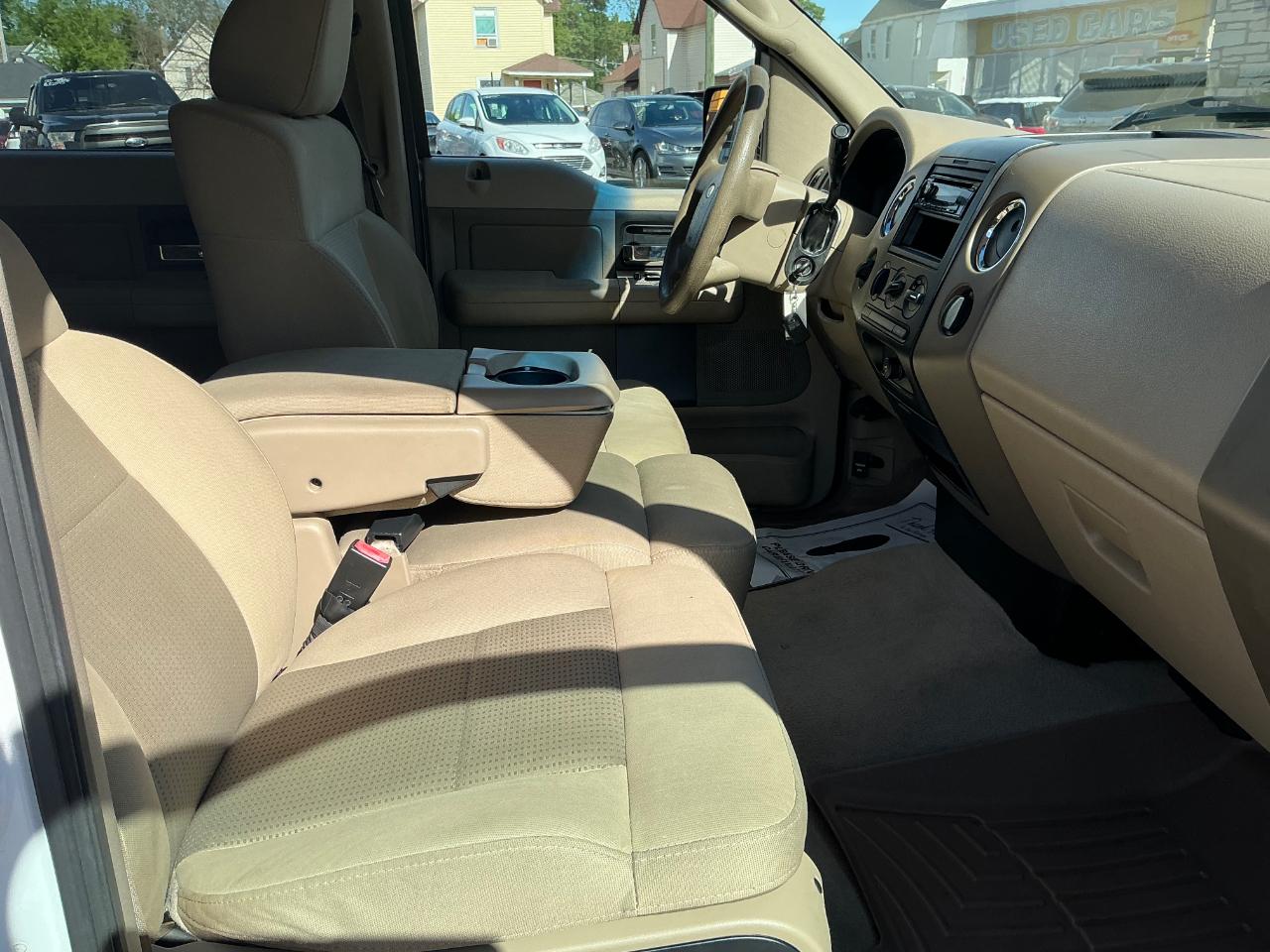 Ford F-150 XL SuperCrew Short Bed 4WD 2008