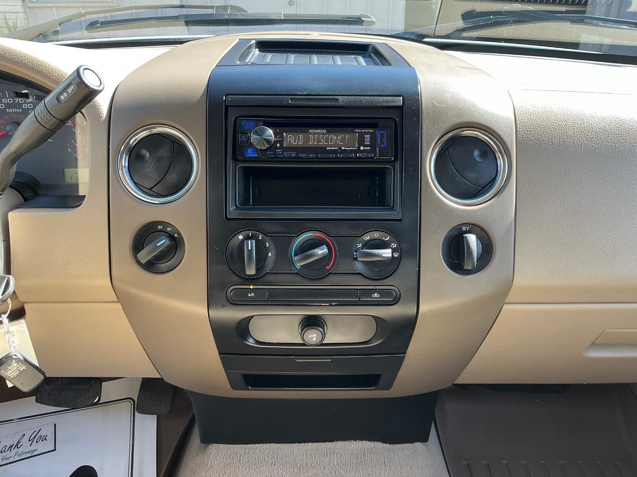 Ford F-150 XL SuperCrew Short Bed 4WD 2008