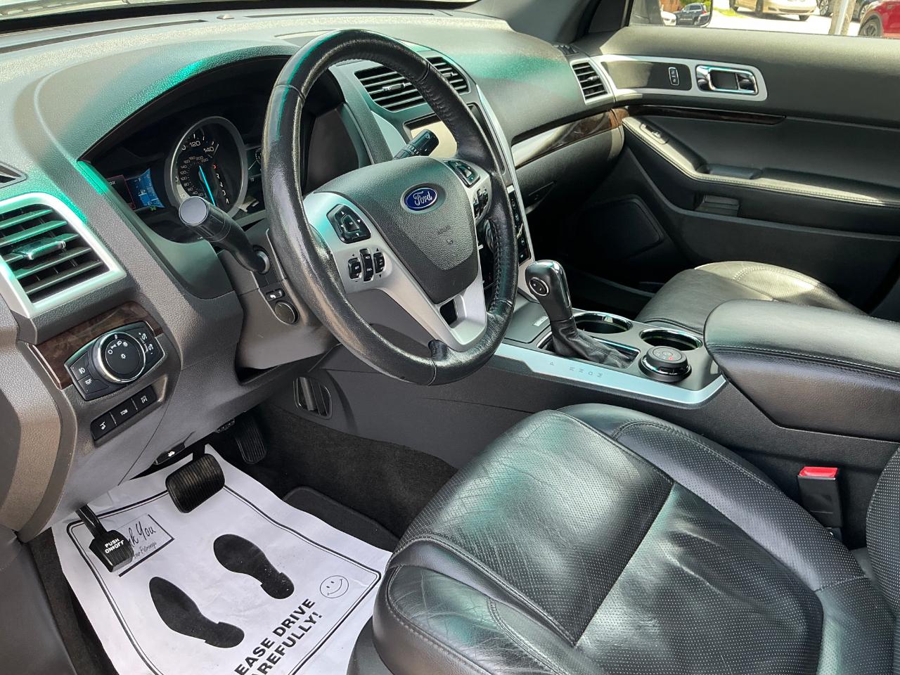 Ford Explorer Limited 4WD 2014