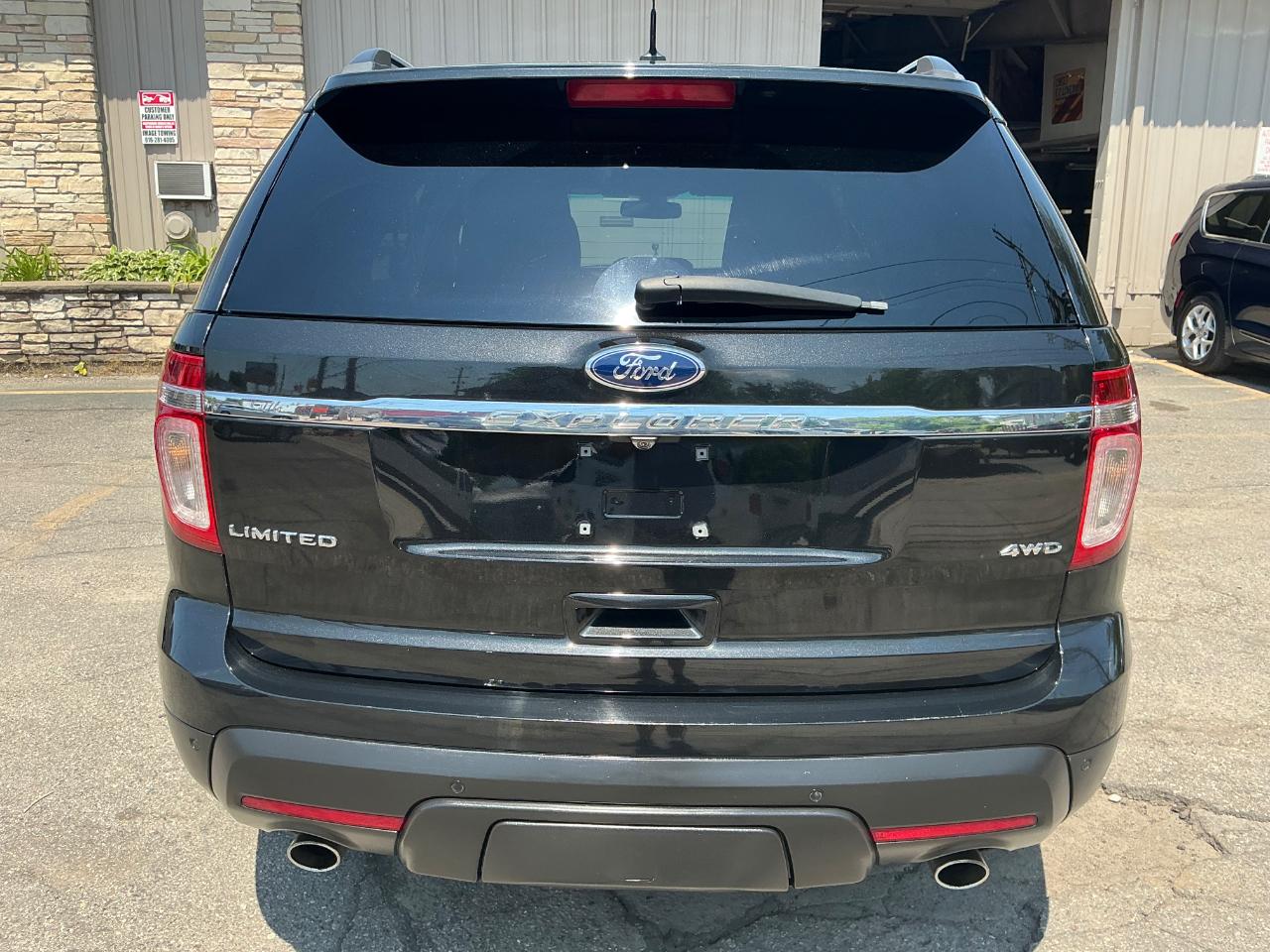 Ford Explorer Limited 4WD 2013