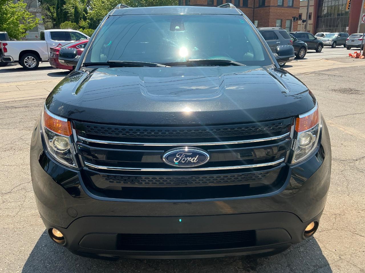 Ford Explorer Limited 4WD 2013