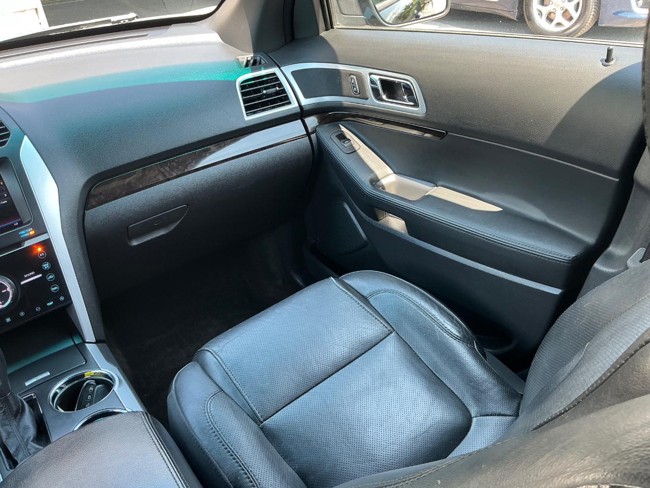Ford Explorer Limited 4WD 2013