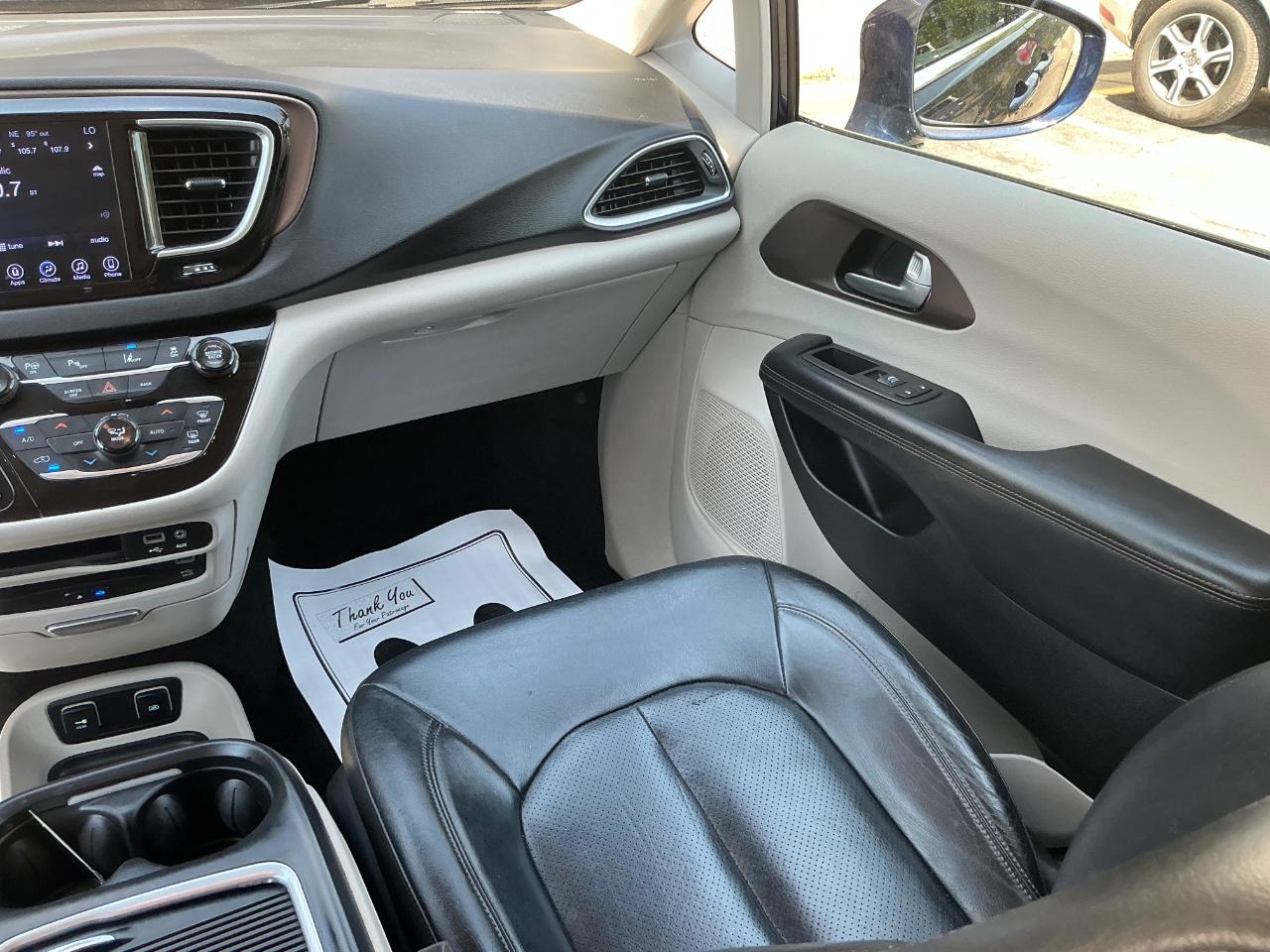 Chrysler Pacifica Touring-L Plus 2017
