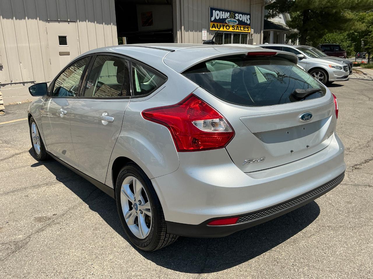 Ford Focus SE 2012