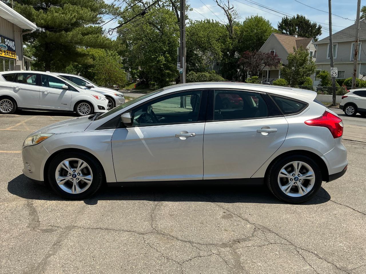 Ford Focus SE 2012