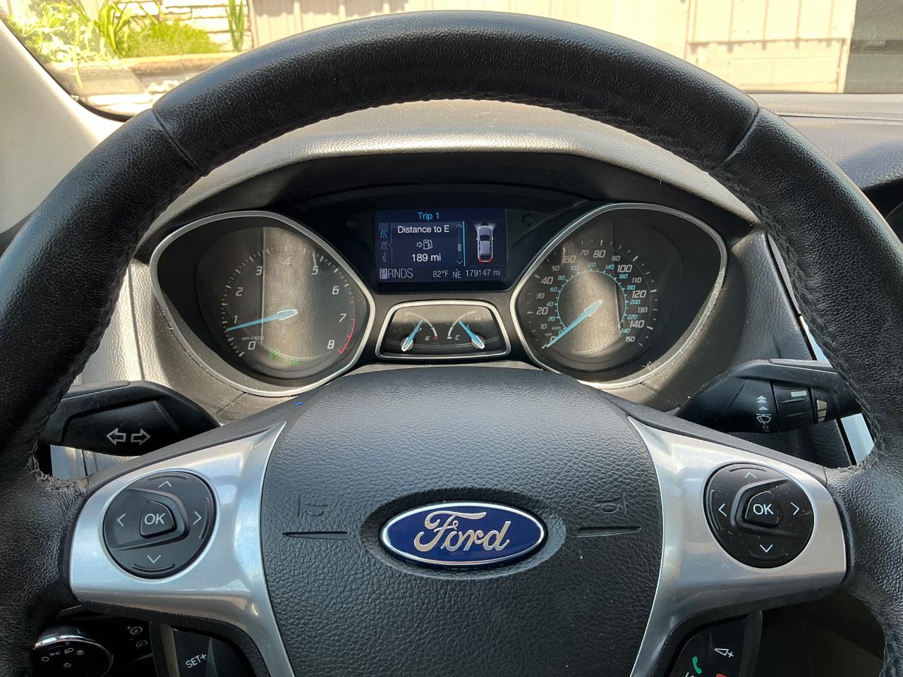 Ford Focus SE 2012