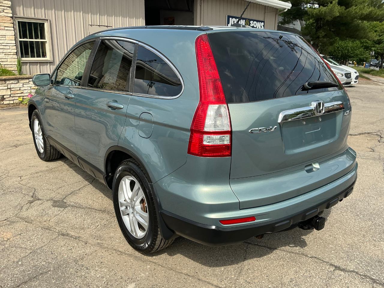 Honda CR-V EX-L 4WD 5-Speed AT 2011