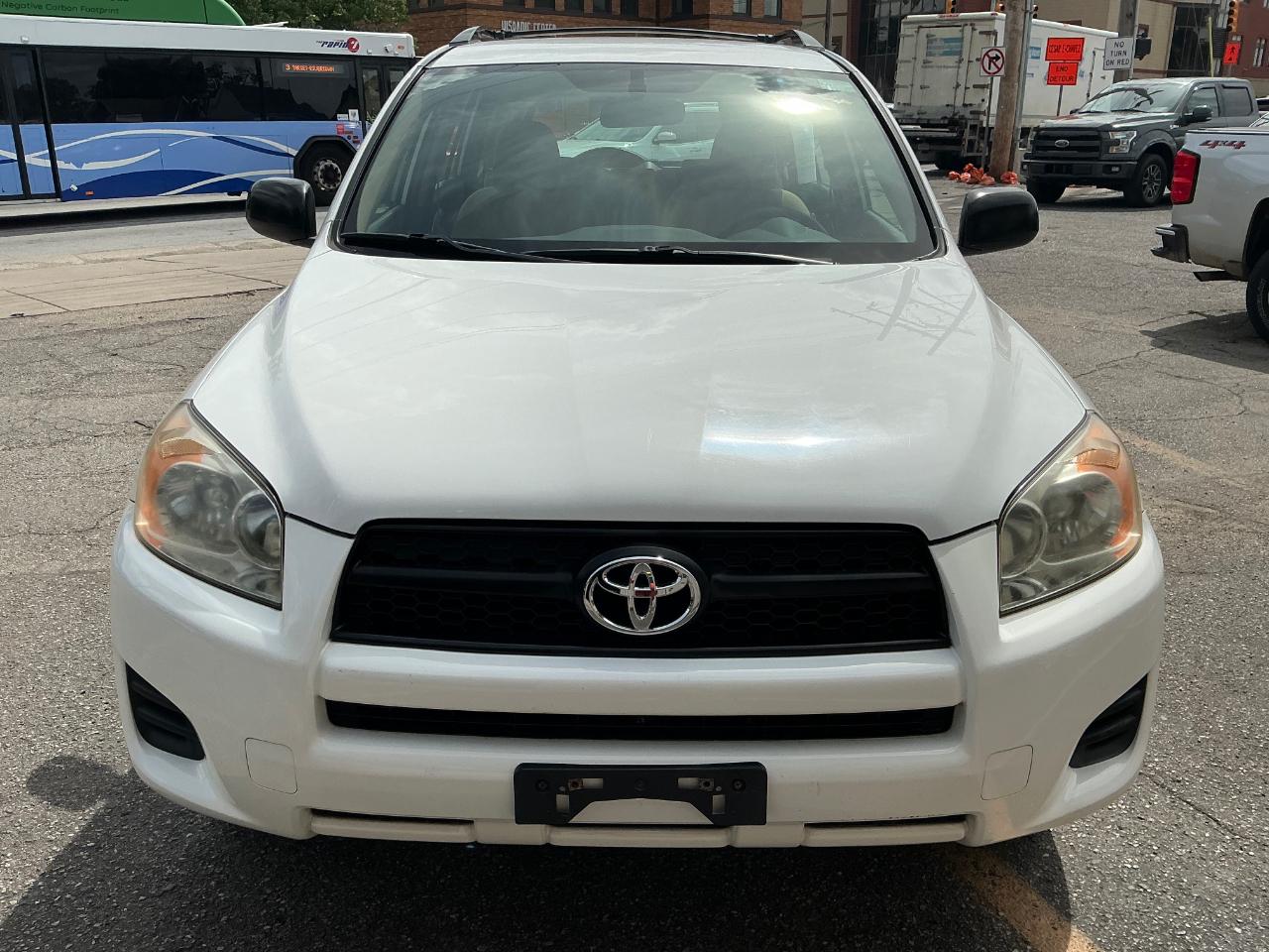 Toyota RAV4 Base I4 4WD 2009