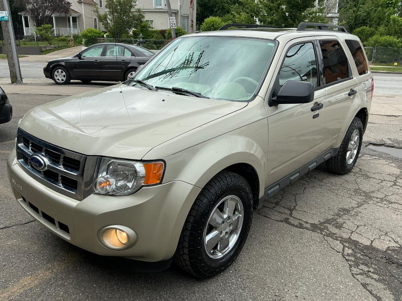 Ford Escape XLT 4WD 2012