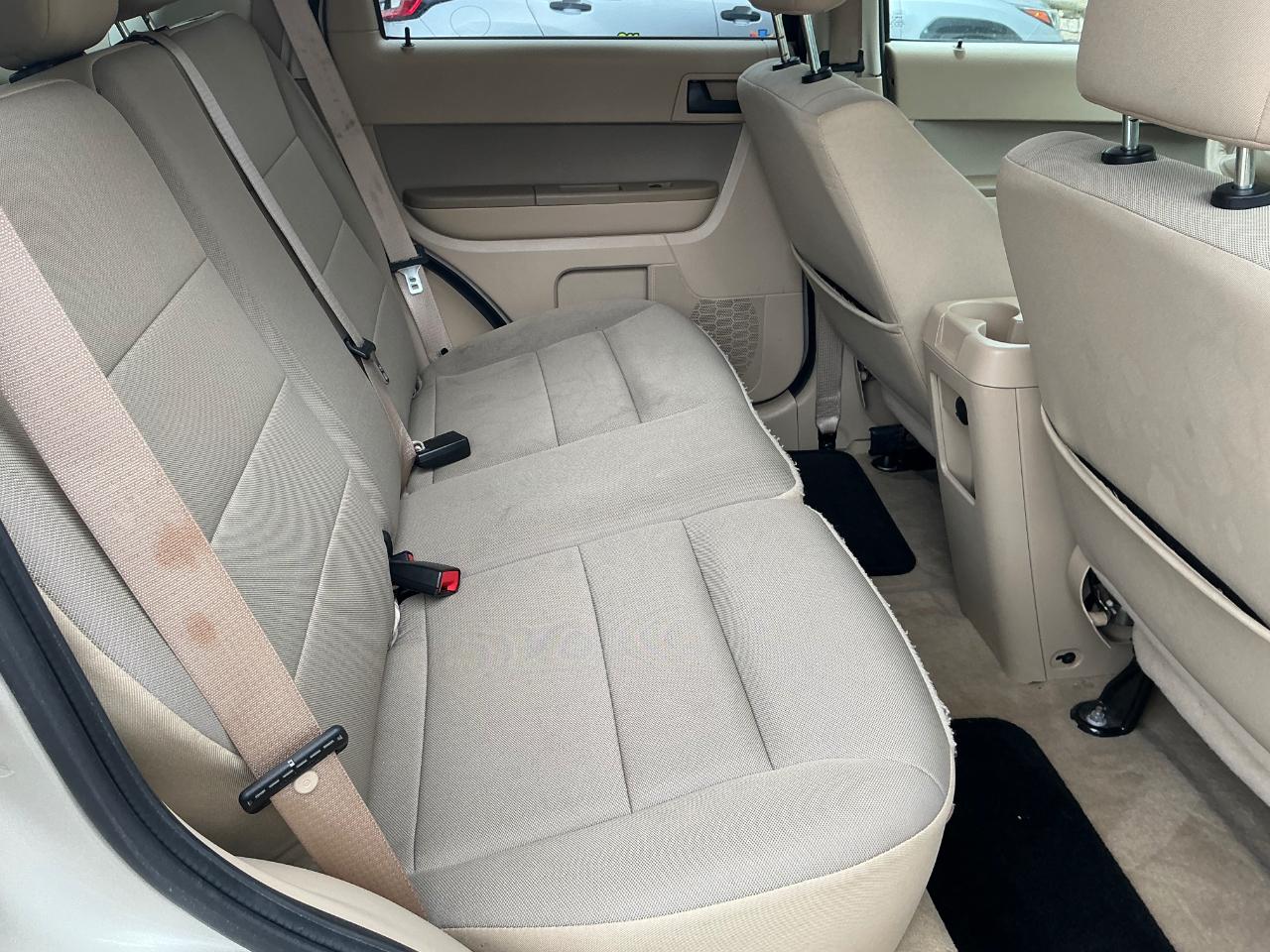 Ford Escape XLT 4WD 2012