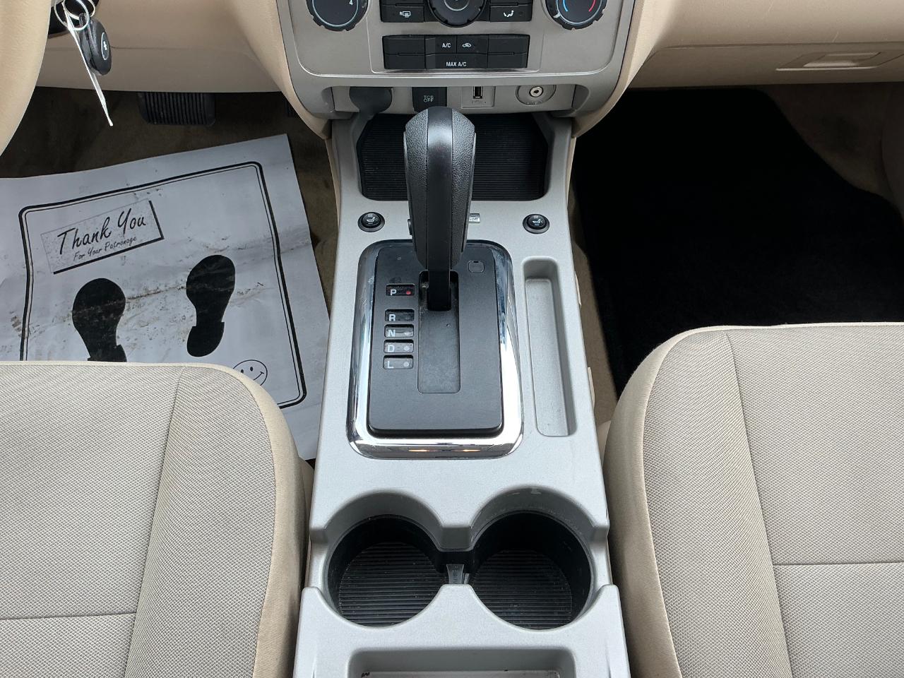 Ford Escape XLT 4WD 2012
