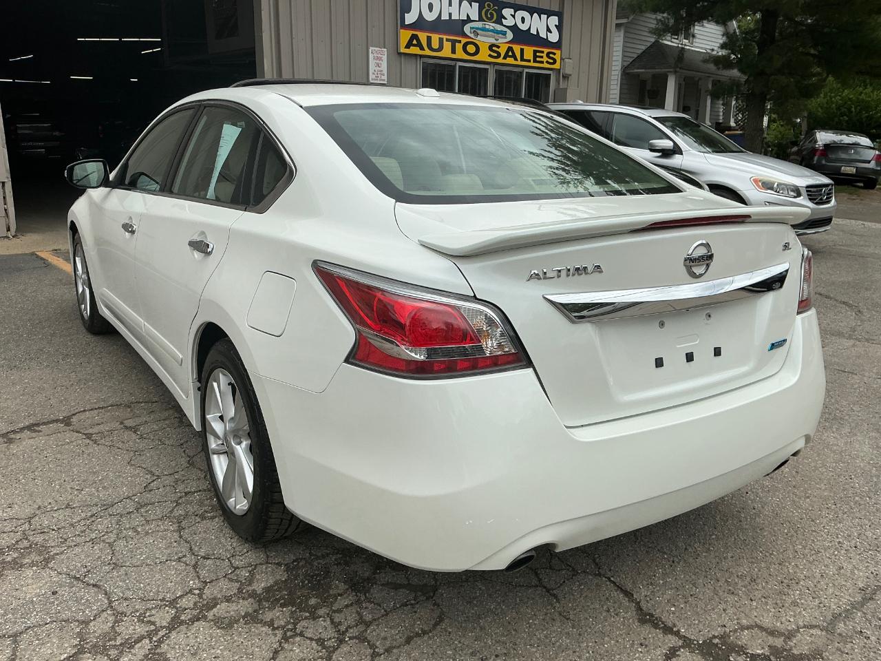 Nissan Altima 2.5 SL 2014