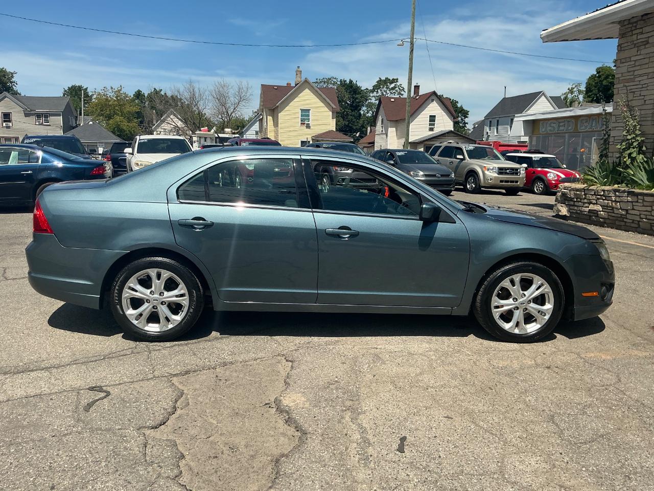 Ford Fusion SE 2012