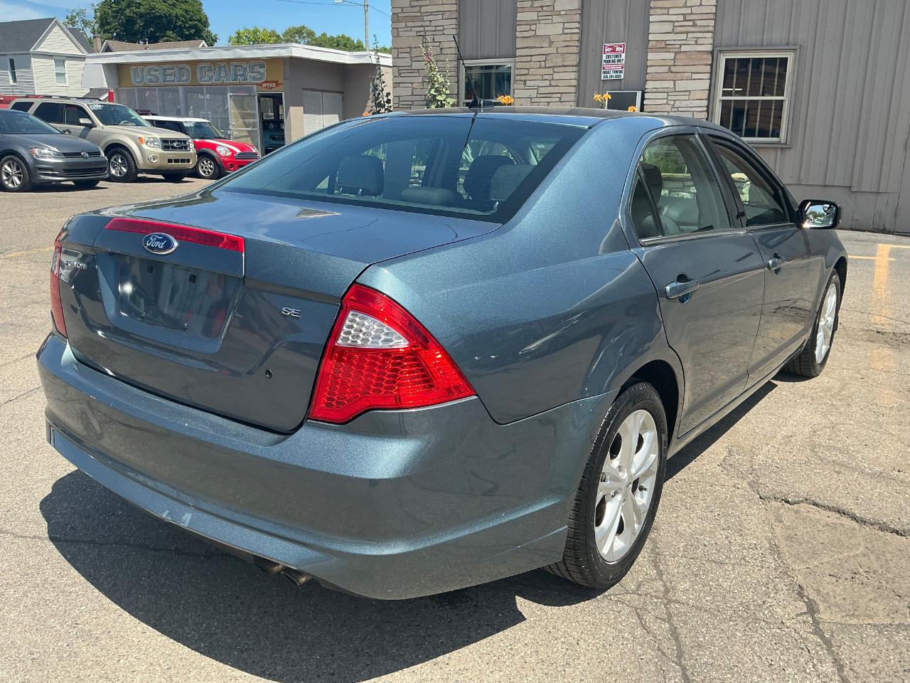 Ford Fusion SE 2012