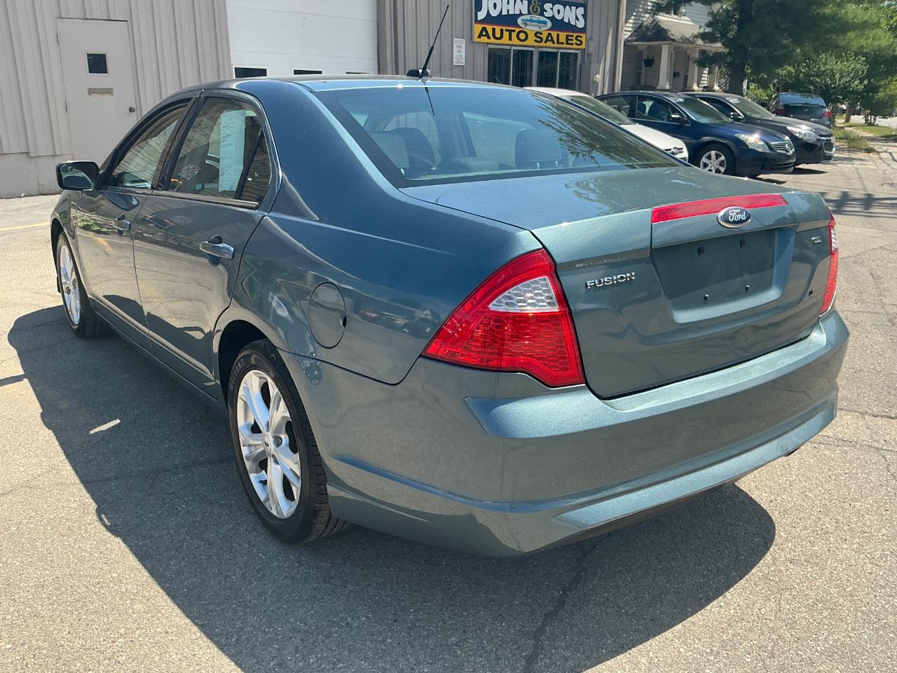 Ford Fusion SE 2012