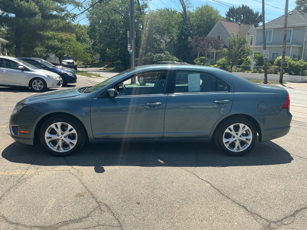Ford Fusion SE 2012