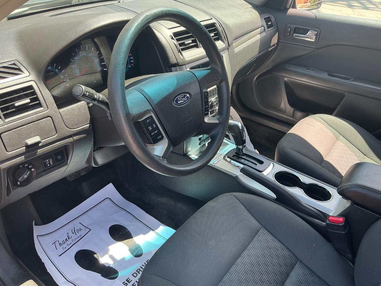 Ford Fusion SE 2012