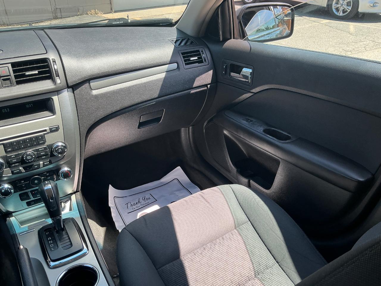 Ford Fusion SE 2012