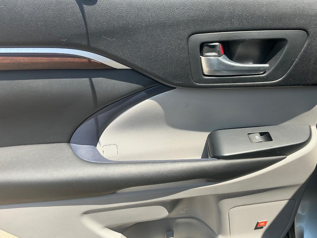 Toyota Highlander Hybrid Limited AWD 2015