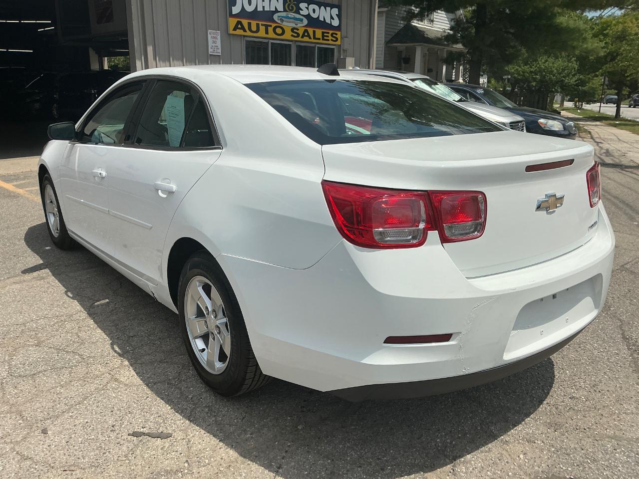 Chevrolet Malibu LS 2013