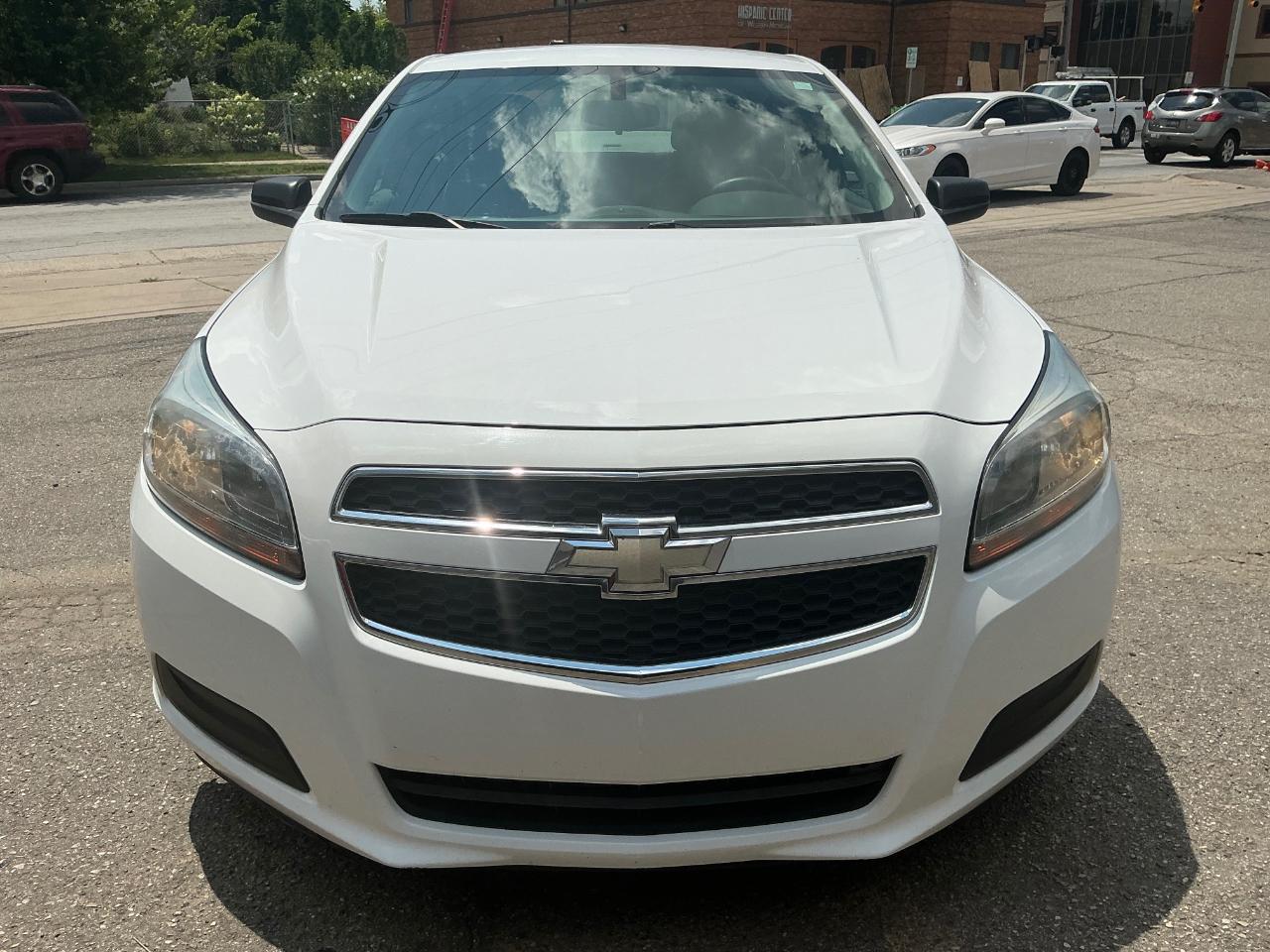 Chevrolet Malibu LS 2013
