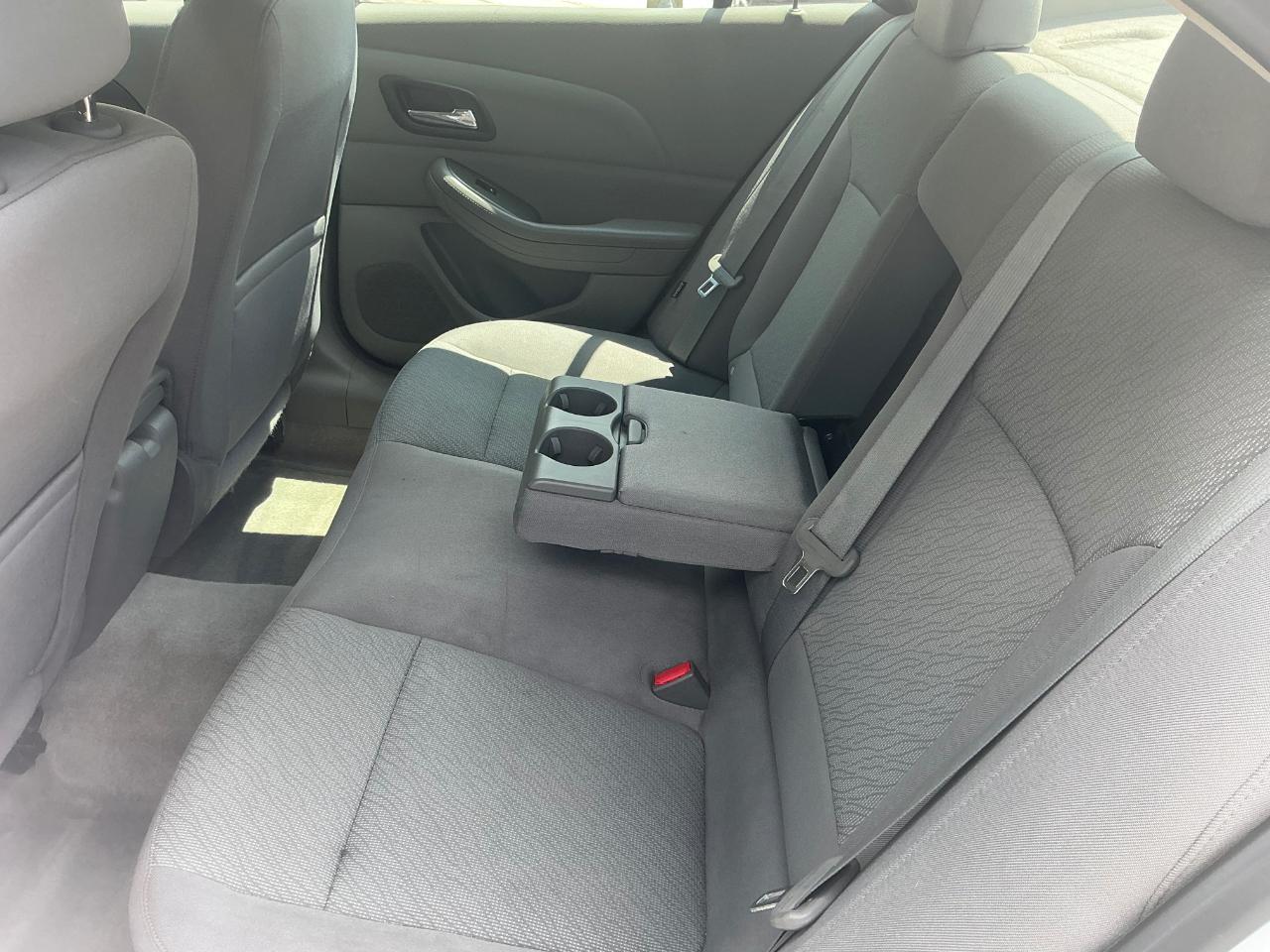 Chevrolet Malibu LS 2013
