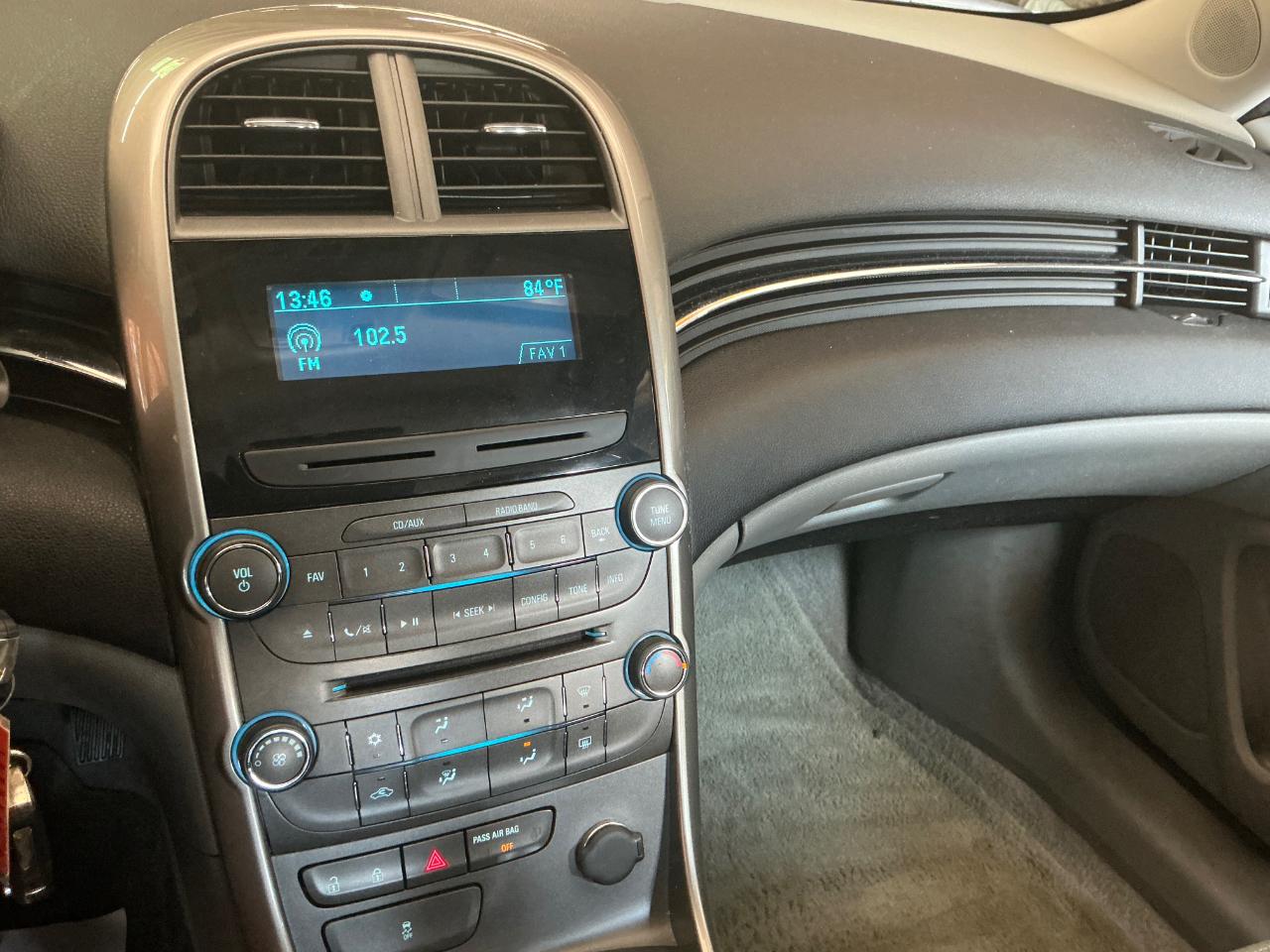 Chevrolet Malibu LS 2013