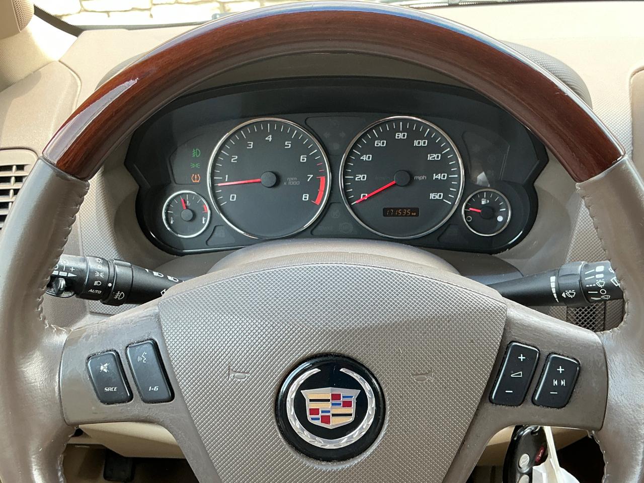Cadillac SRX V6 2006