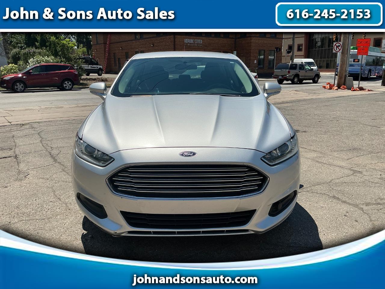 2016 Ford Fusion SE