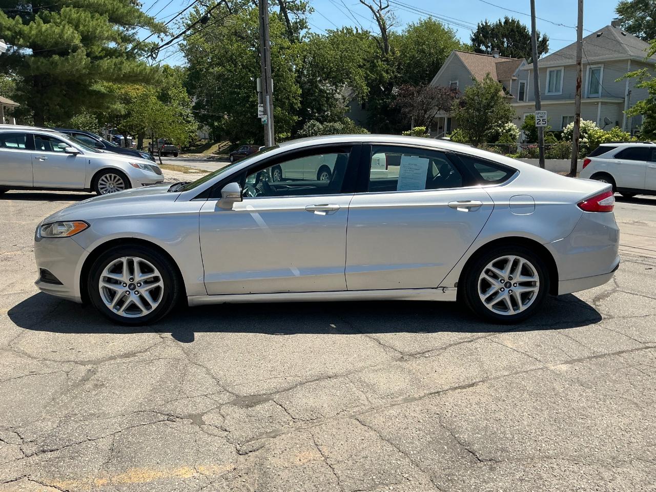 Ford Fusion SE 2016
