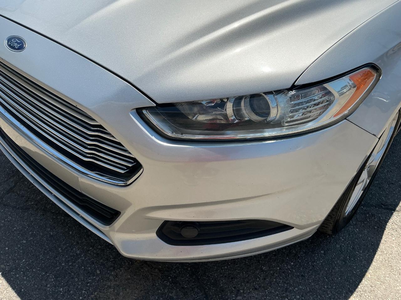 Ford Fusion SE 2016
