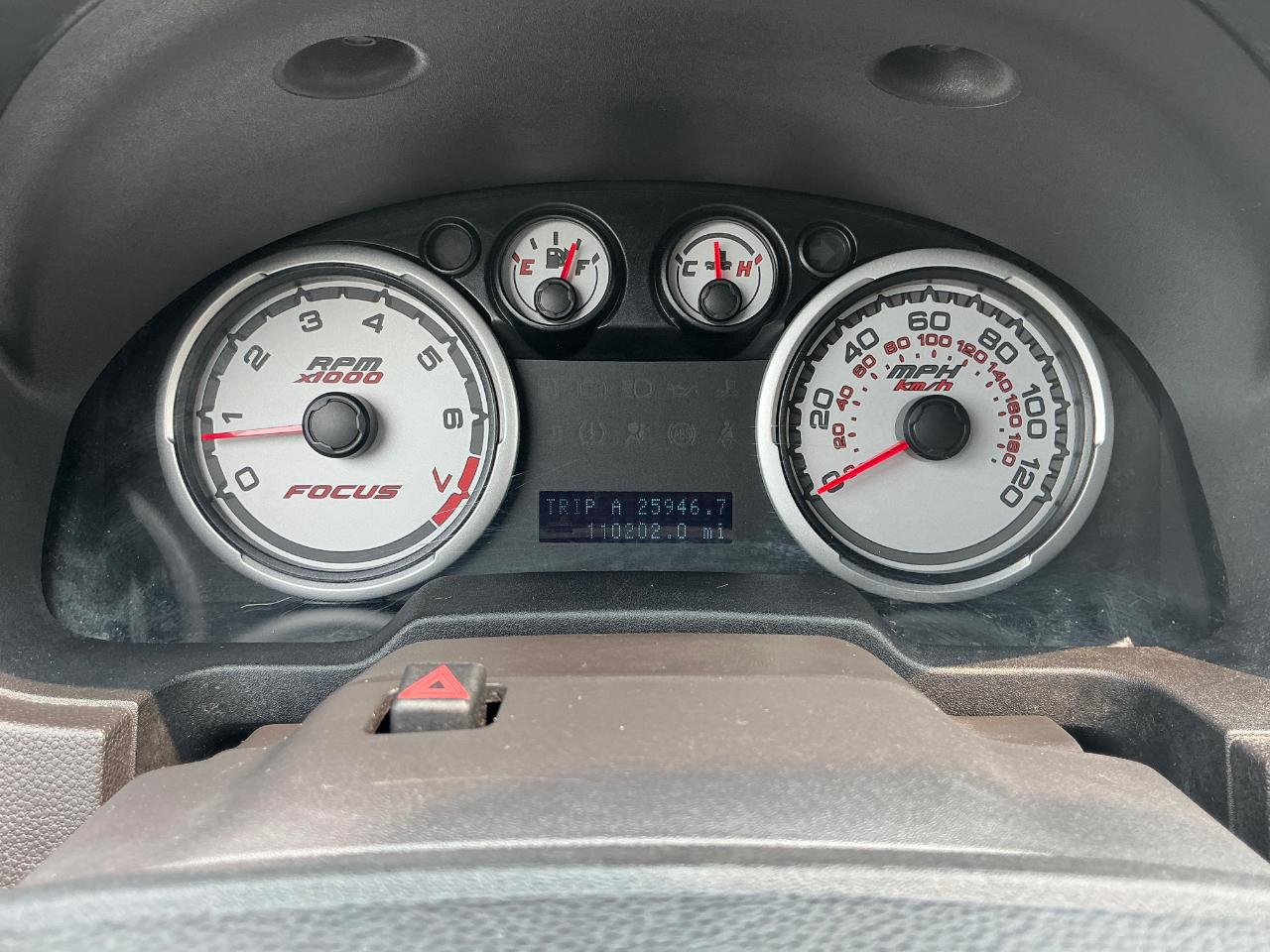 Ford Focus SE Sedan 2010