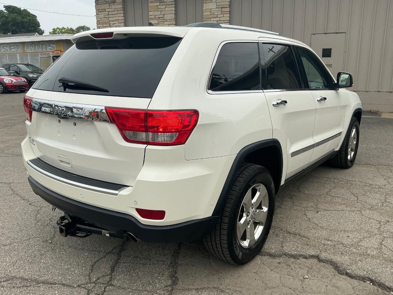 Jeep Grand Cherokee Limited 4WD 2011