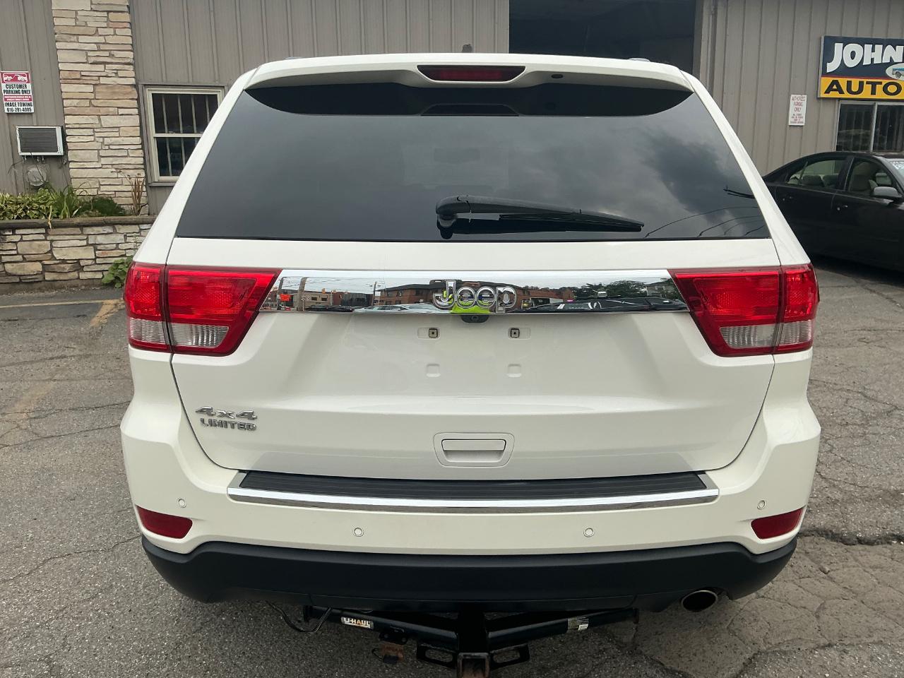 Jeep Grand Cherokee Limited 4WD 2011